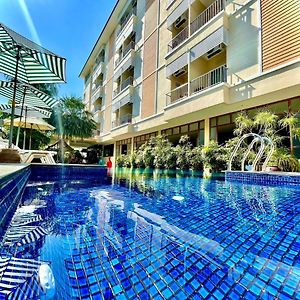 Smile Hua-Hin Resort - Sha Plus